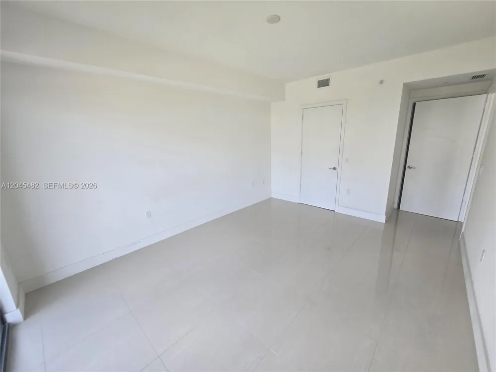 201 SW 17th Rd #611 Miami, FL 33129