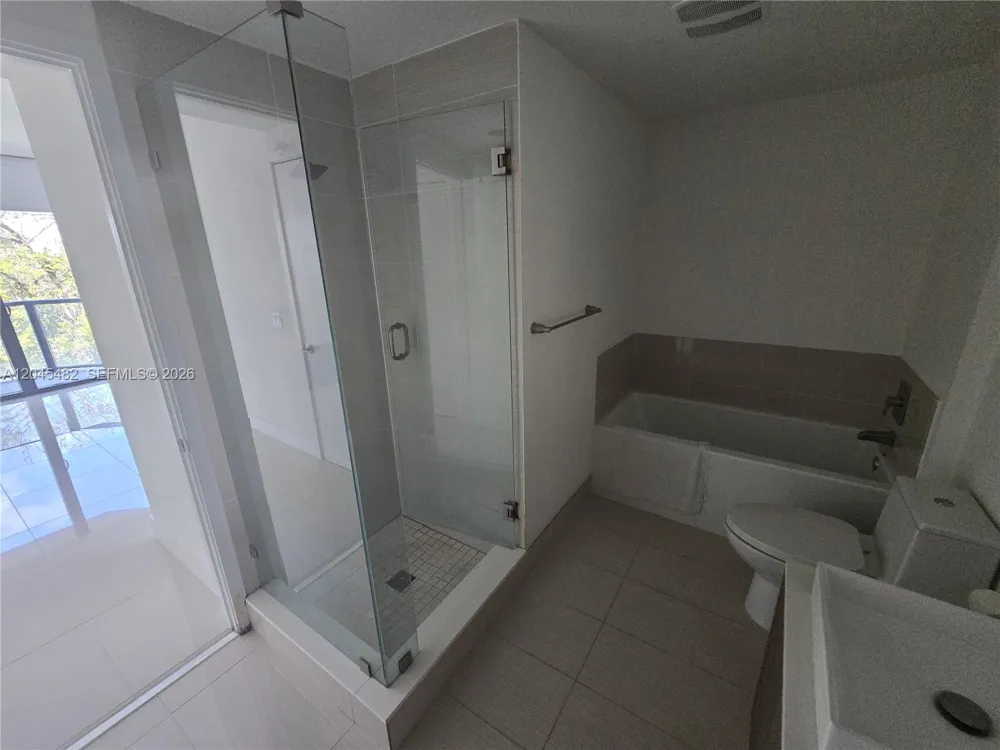201 SW 17th Rd #611 Miami, FL 33129