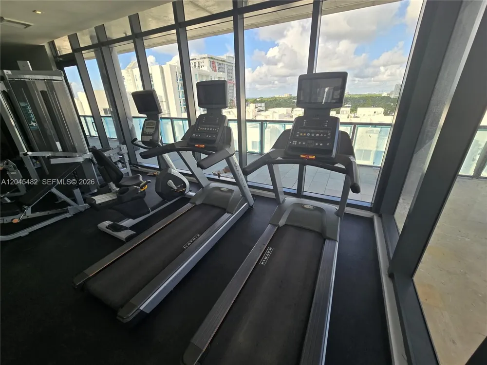 201 SW 17th Rd #611 Miami, FL 33129