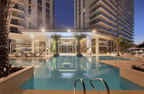 16385 Biscayne Blvd #2601