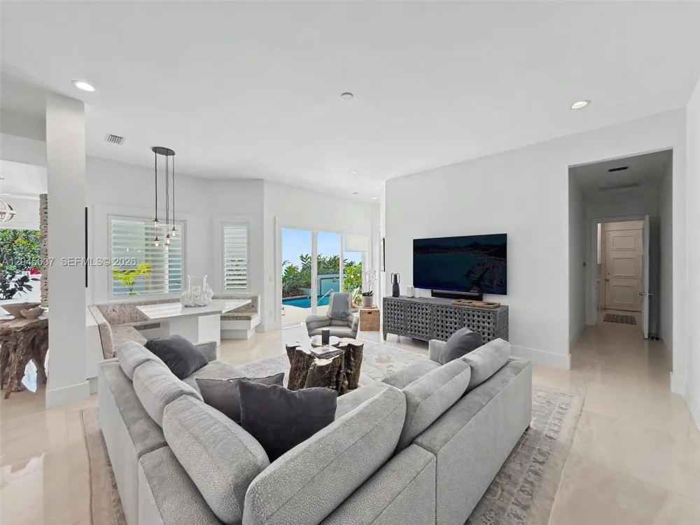 13689 Deering Bay Dr Coral Gables, FL 33158
