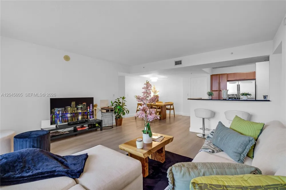 3232 SW 22nd Ter #804 Miami, FL 33145