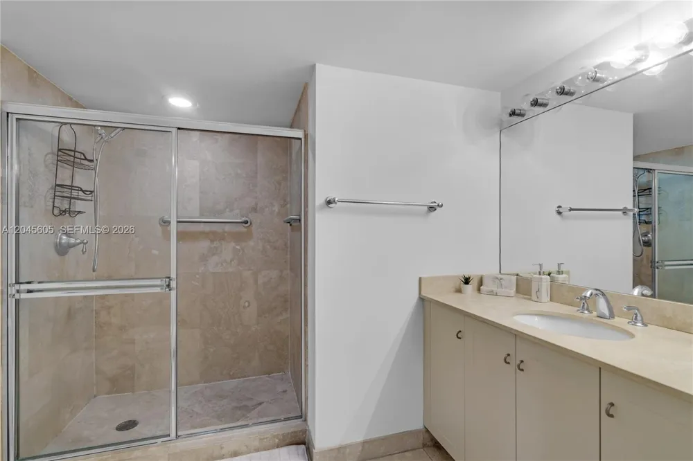 3232 SW 22nd Ter #804 Miami, FL 33145