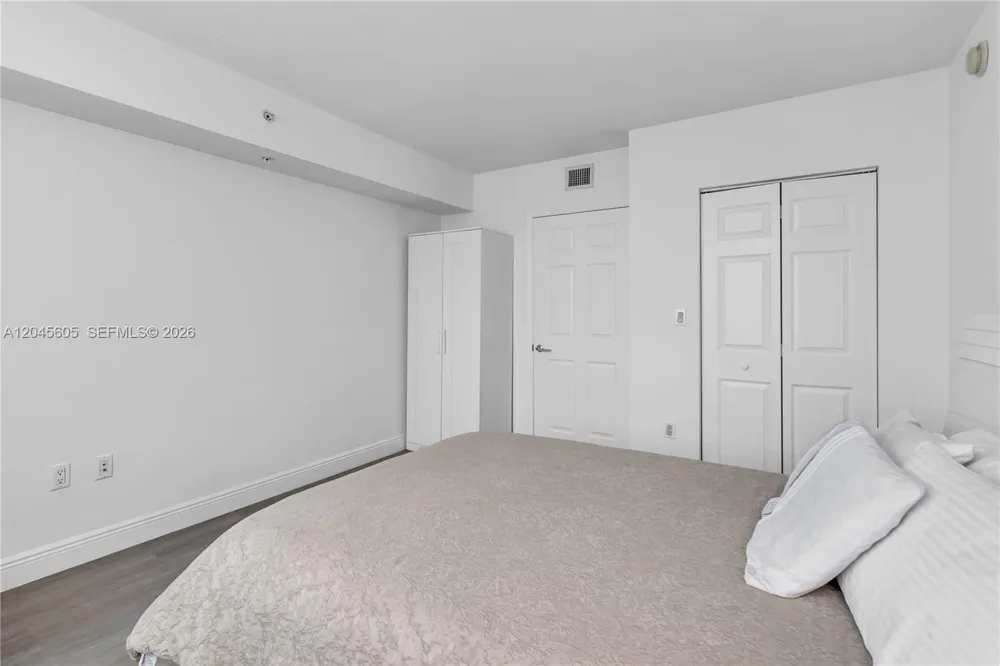 3232 SW 22nd Ter #804 Miami, FL 33145