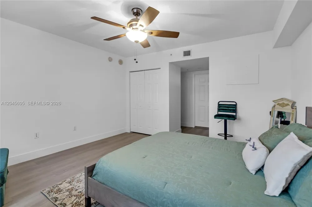 3232 SW 22nd Ter #804 Miami, FL 33145