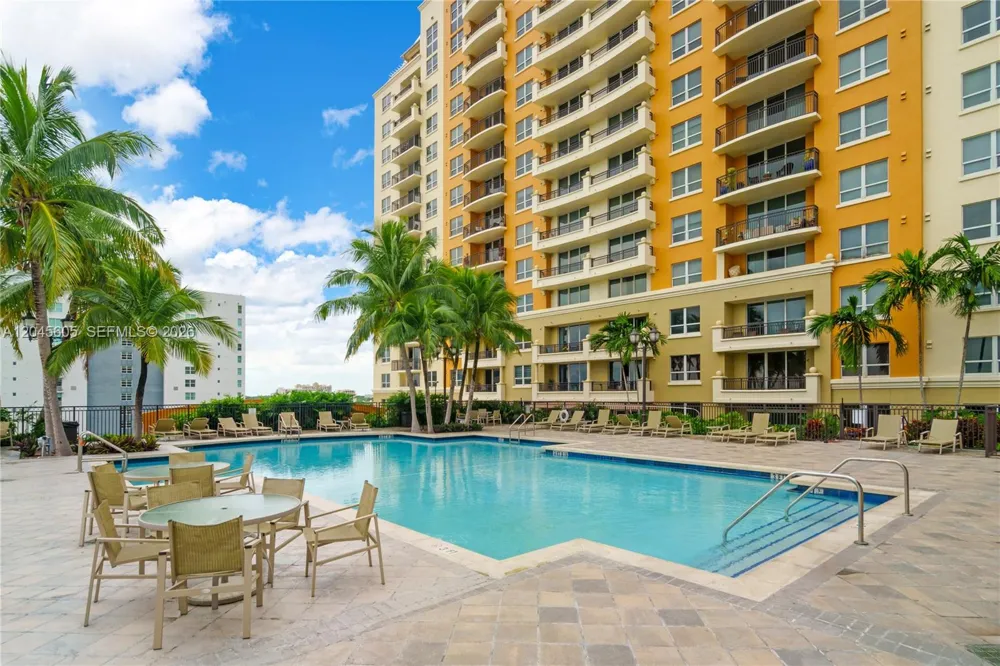 3232 SW 22nd Ter #804 Miami, FL 33145