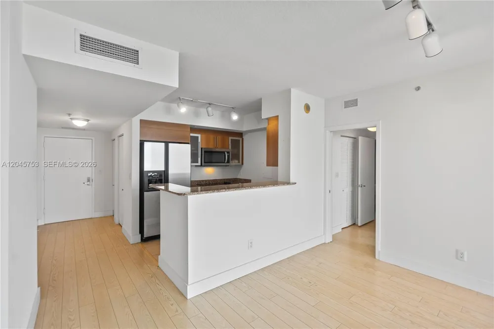 335 S Biscayne Blvd #3503 Miami, FL 33131