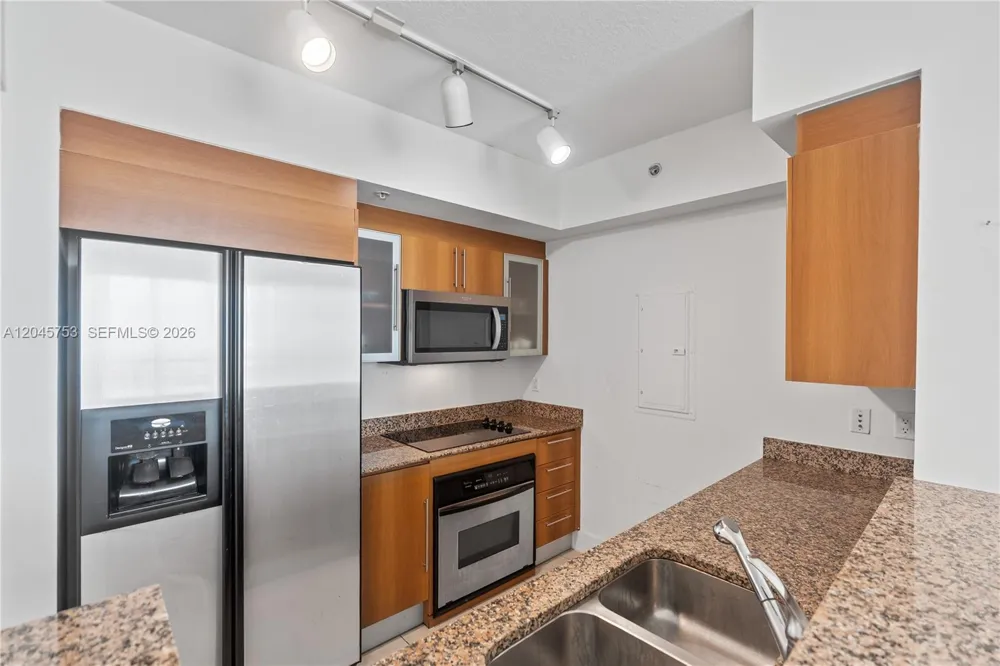 335 S Biscayne Blvd #3503 Miami, FL 33131