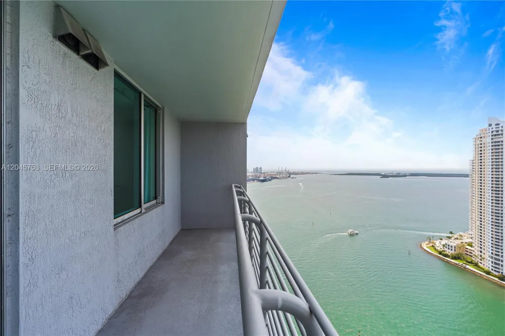 335 S Biscayne Blvd #3503 Miami, FL 33131