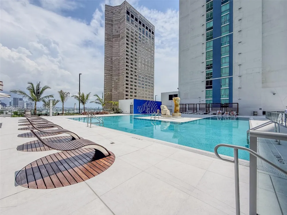 335 S Biscayne Blvd #3503 Miami, FL 33131