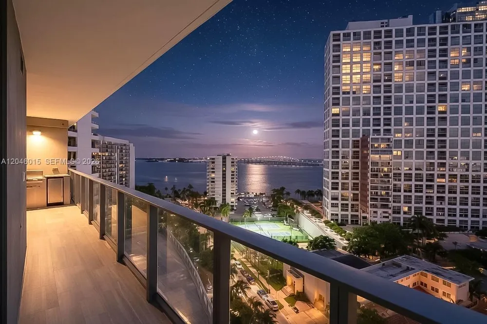 1451 Brickell Ave #1404 Miami, FL 33131