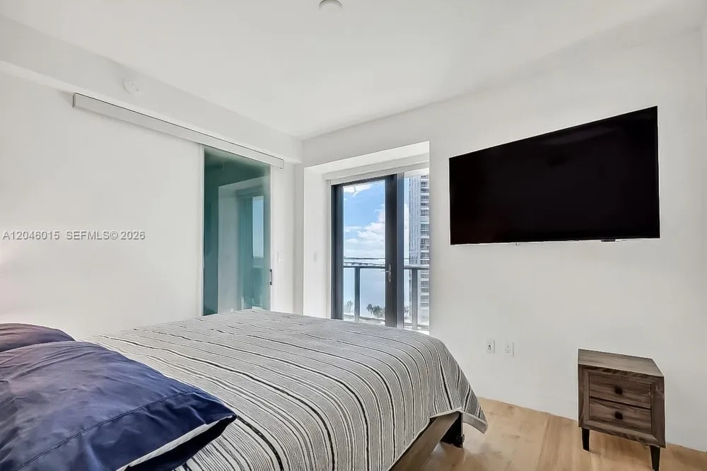 1451 Brickell Ave #1404 Miami, FL 33131