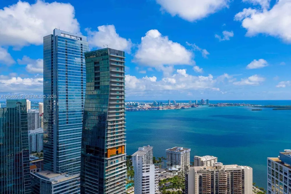 1451 Brickell Ave #1404 Miami, FL 33131