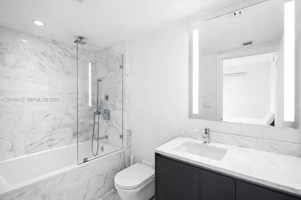 1451 Brickell Ave #1404 Miami, FL 33131