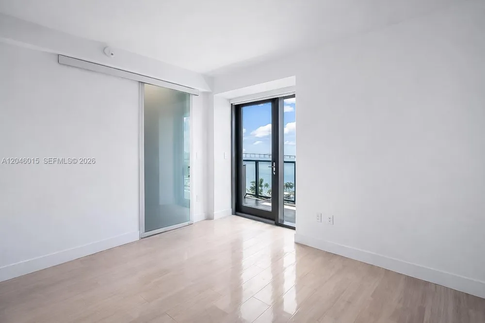 1451 Brickell Ave #1404 Miami, FL 33131