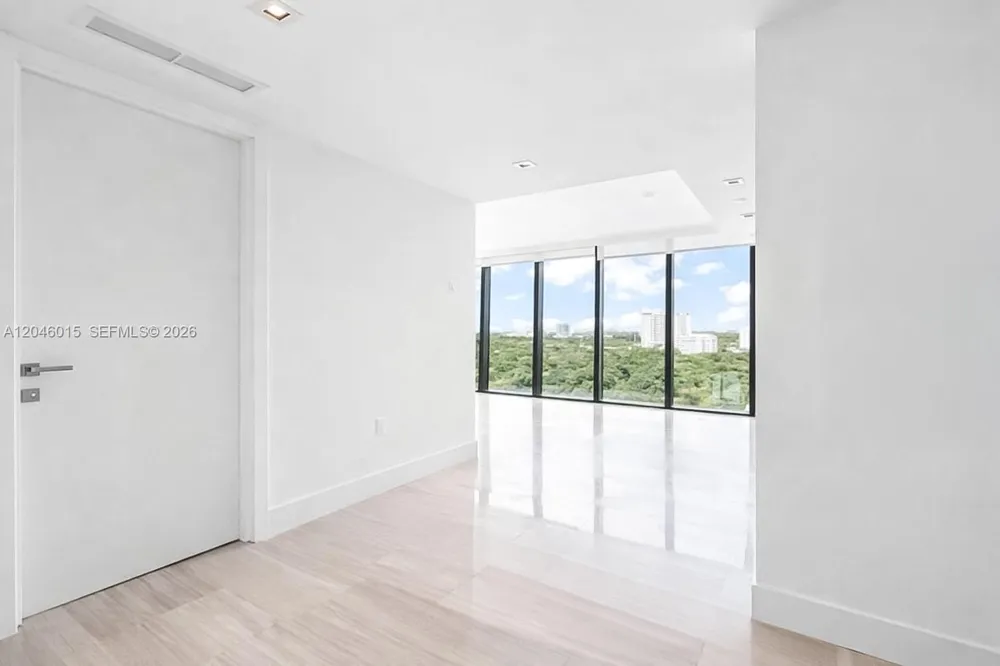 1451 Brickell Ave #1404 Miami, FL 33131