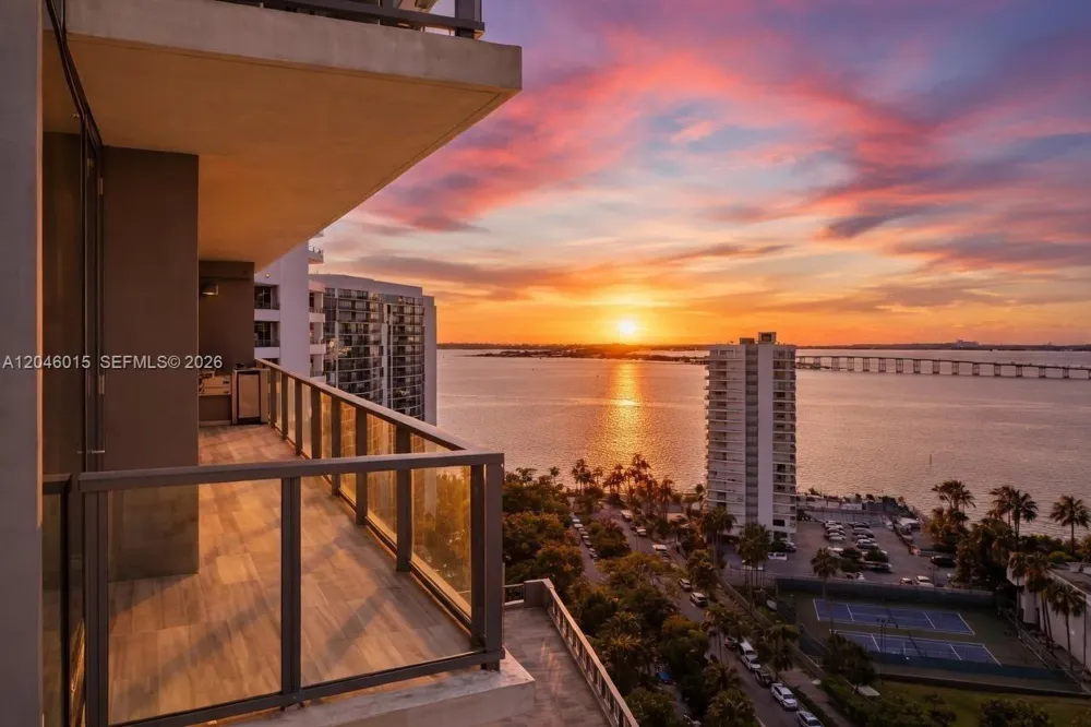 1451 Brickell Ave #1404 Miami, FL 33131
