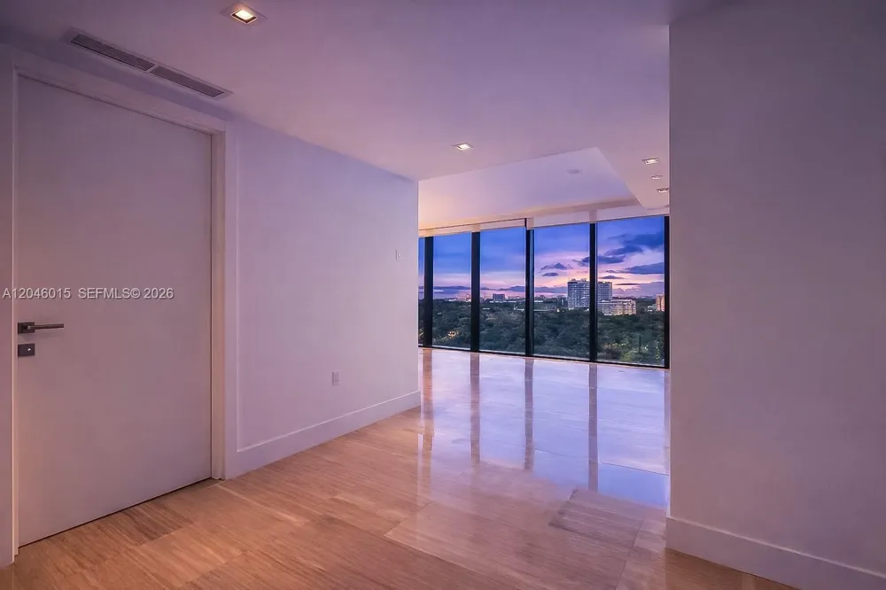 1451 Brickell Ave #1404 Miami, FL 33131
