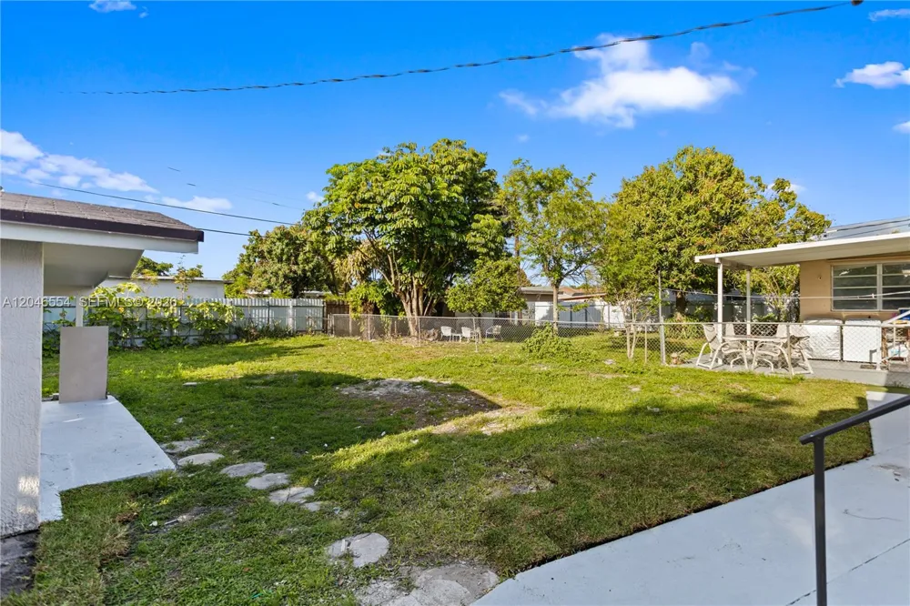 171 W 13th St Hialeah, FL 33010