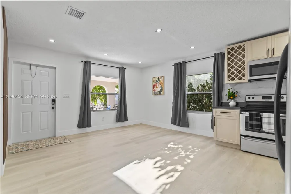 171 W 13th St Hialeah, FL 33010