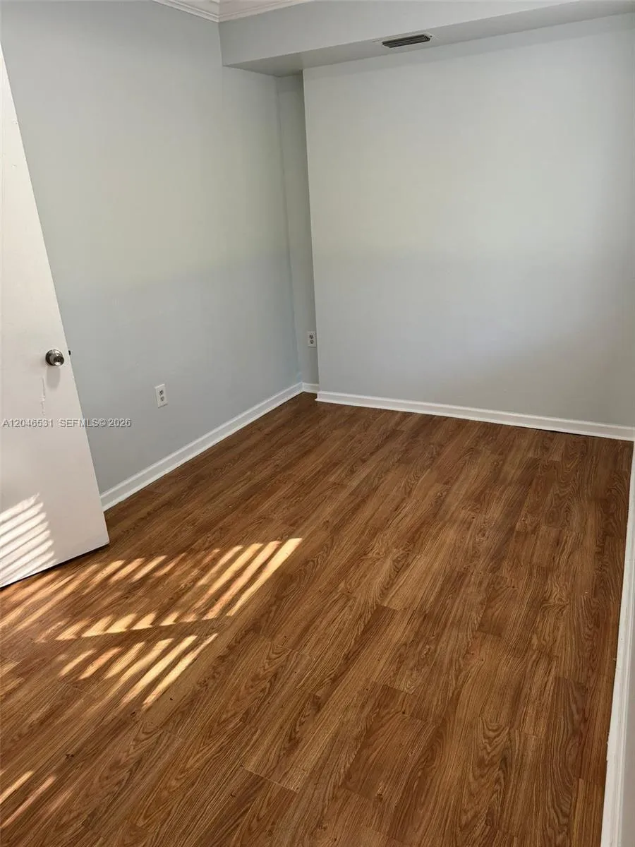 103 NW 6th Ave #2 Miami, FL 33128