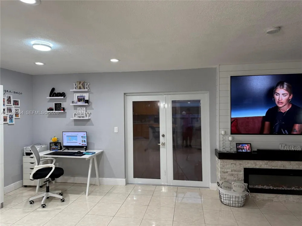 7151 W 3rd Ct #0 Hialeah, FL 33014