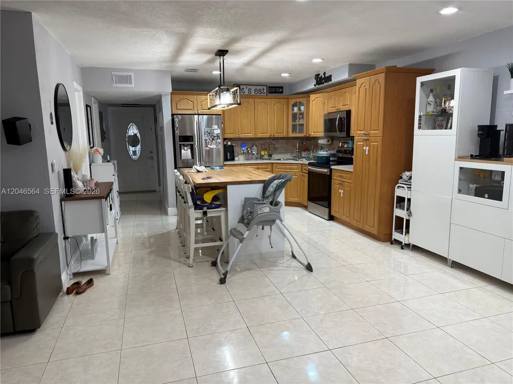 7151 W 3rd Ct #0 Hialeah, FL 33014