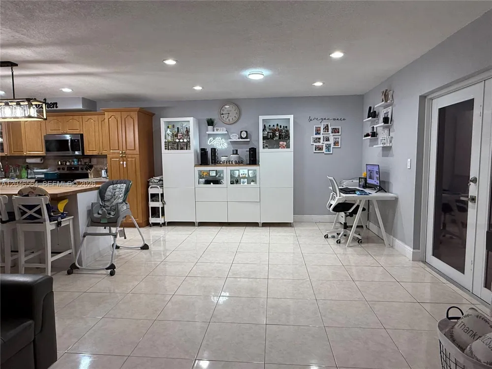 7151 W 3rd Ct #0 Hialeah, FL 33014