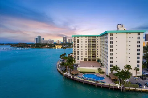 10350 W Bay Harbor Dr #8F