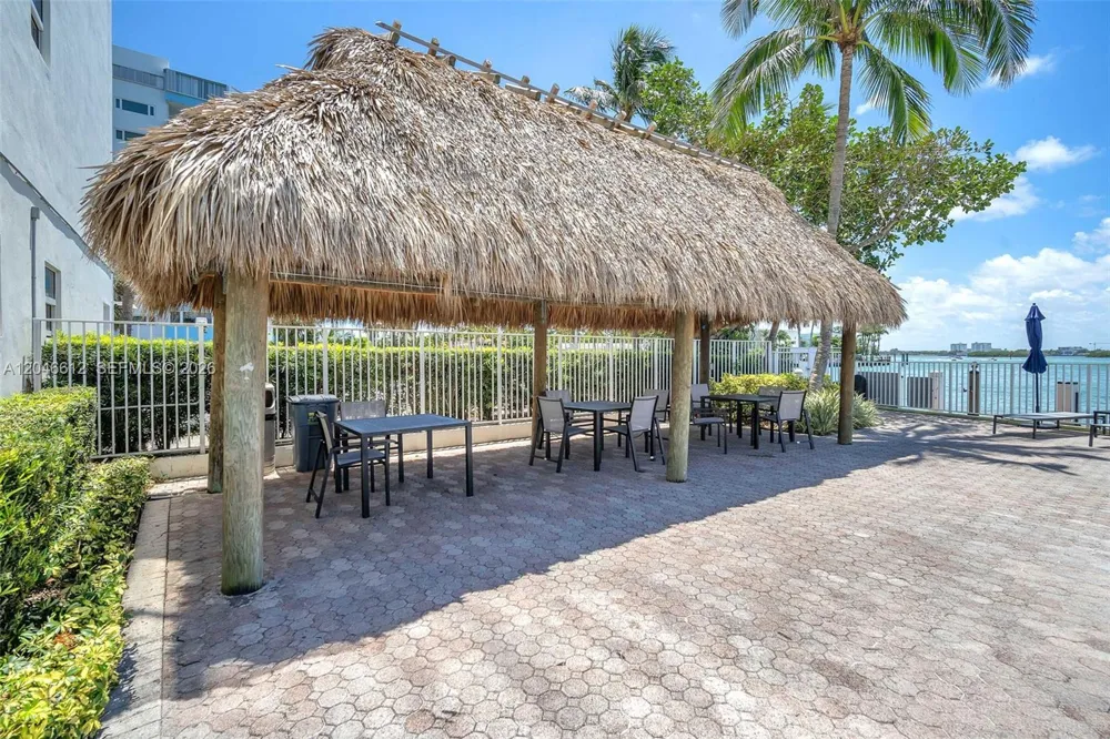 10350 W Bay Harbor Dr #8F Bay Harbor Islands, FL 33154