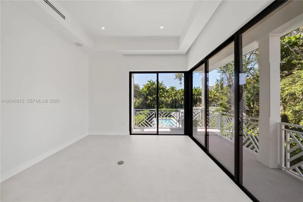 2710 S Le Jeune Rd Coral Gables, FL 33134