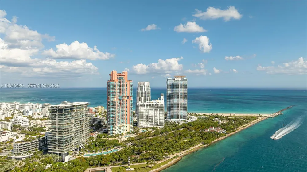 300 S Pointe Dr #907 Miami Beach, FL 33139