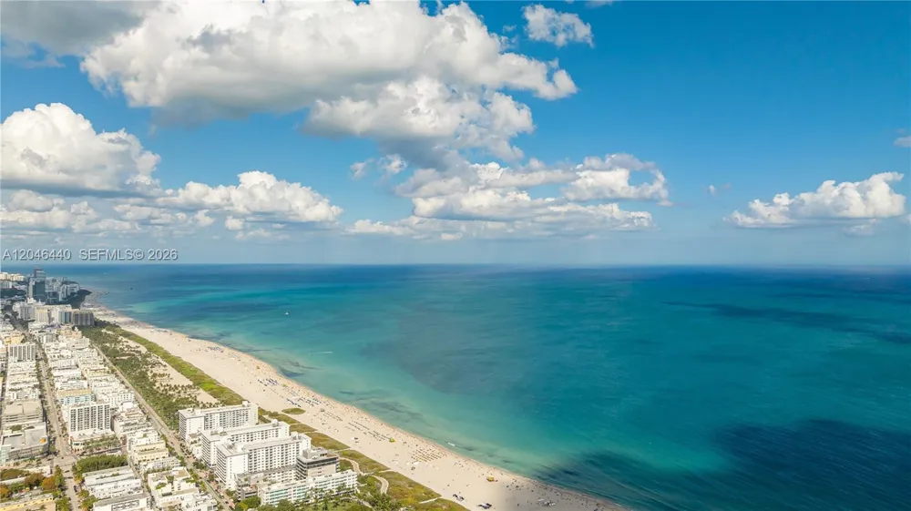 300 S Pointe Dr #907 Miami Beach, FL 33139