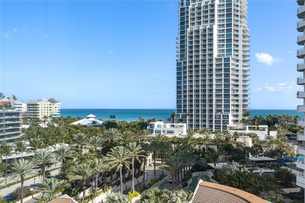 300 S Pointe Dr #907 Miami Beach, FL 33139