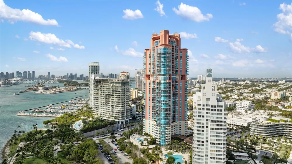 300 S Pointe Dr #907 Miami Beach, FL 33139