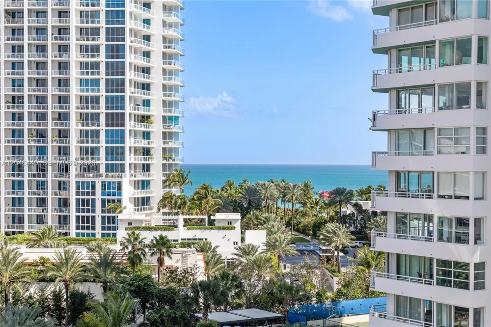 300 S Pointe Dr #907 Miami Beach, FL 33139