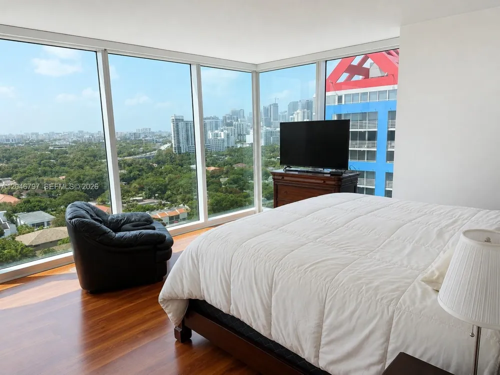 2101 Brickell Ave #1501 Miami, FL 33129