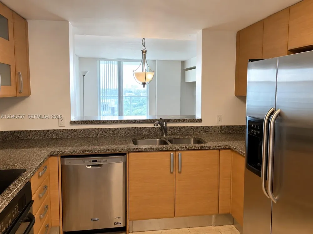 2101 Brickell Ave #1501 Miami, FL 33129