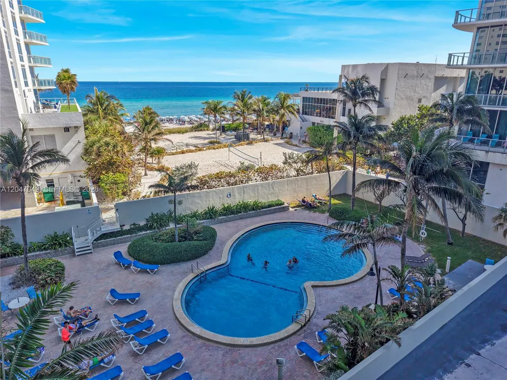 4001 S Ocean Dr #11M Hollywood, FL 33019