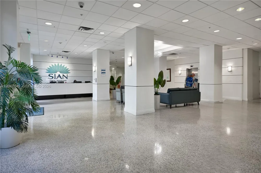 4001 S Ocean Dr #11M Hollywood, FL 33019