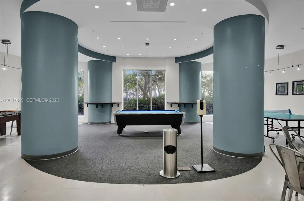 4001 S Ocean Dr #11M Hollywood, FL 33019