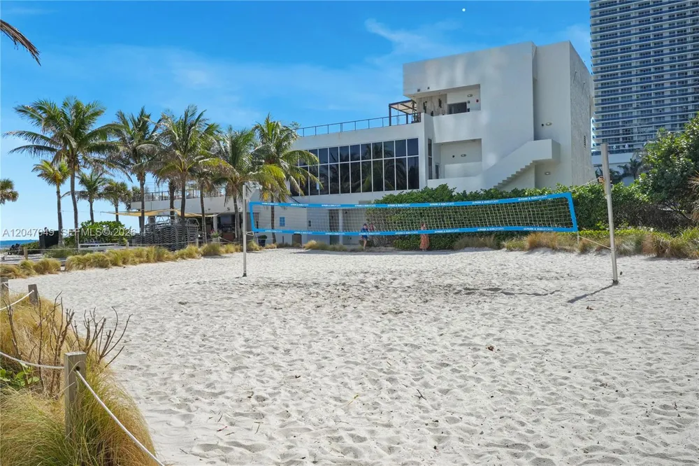 4001 S Ocean Dr #11M Hollywood, FL 33019