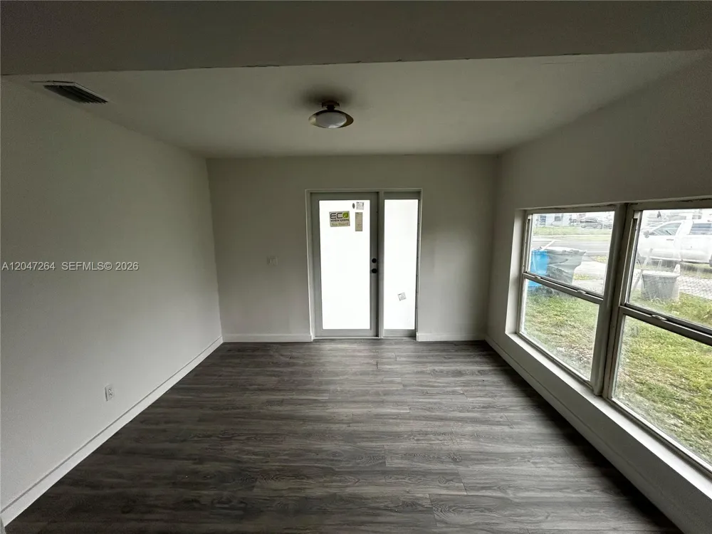4429 SW 21st St #Front West Park, FL 33023