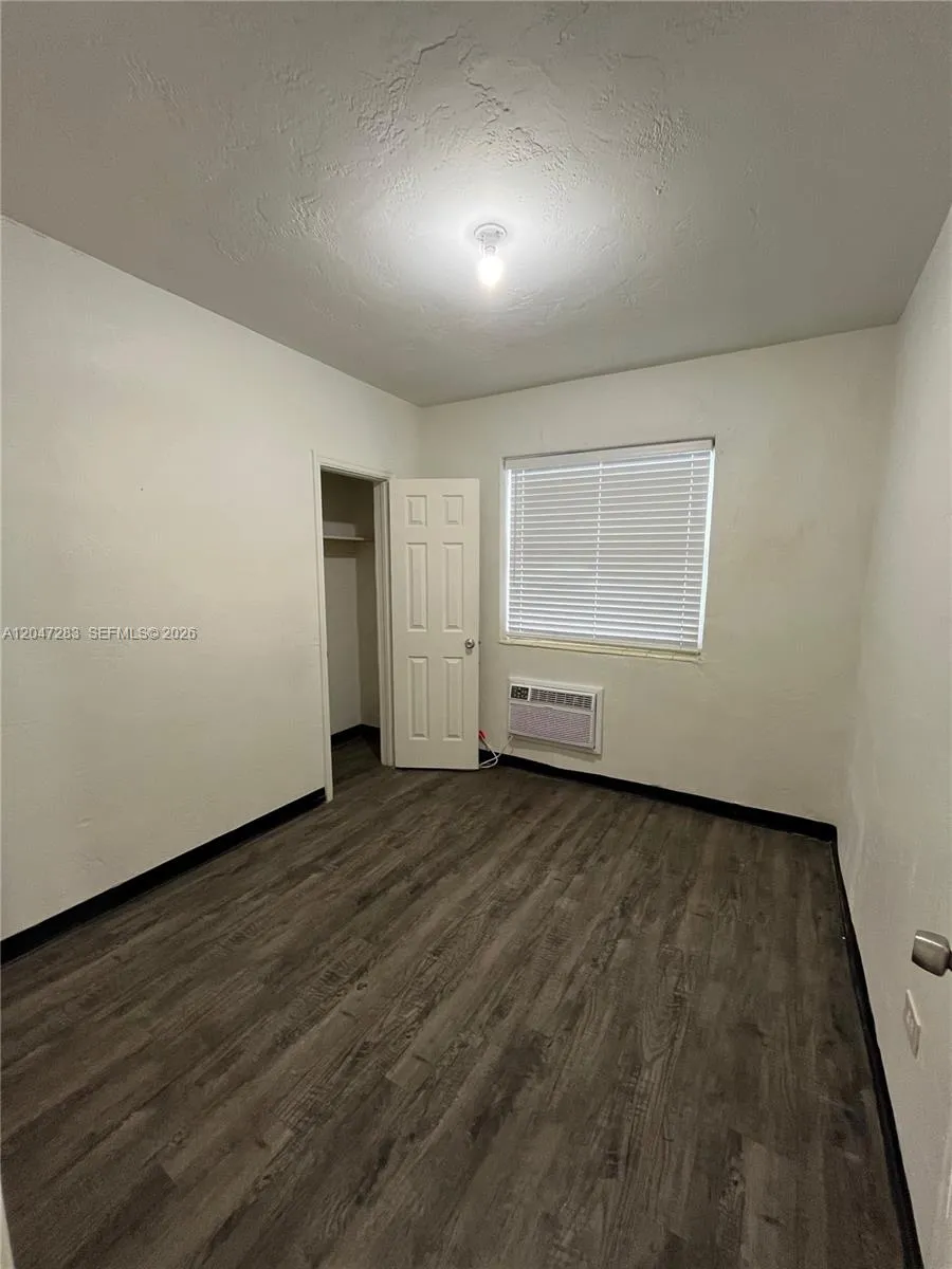 733 NW 4th Ave Miami, FL 33136