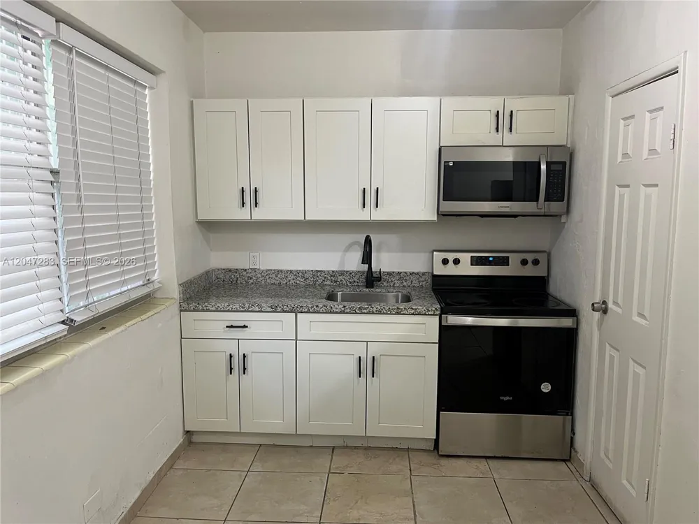 733 NW 4th Ave Miami, FL 33136