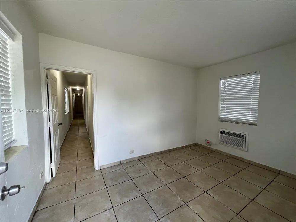 733 NW 4th Ave Miami, FL 33136