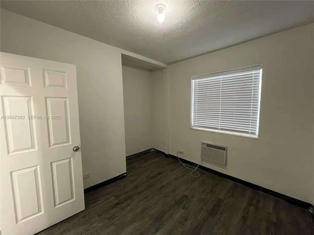 733 NW 4th Ave Miami, FL 33136