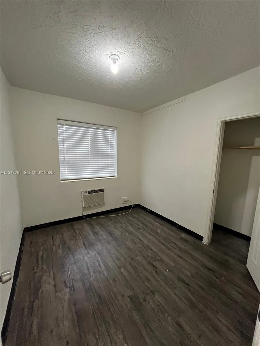 733 NW 4th Ave Miami, FL 33136