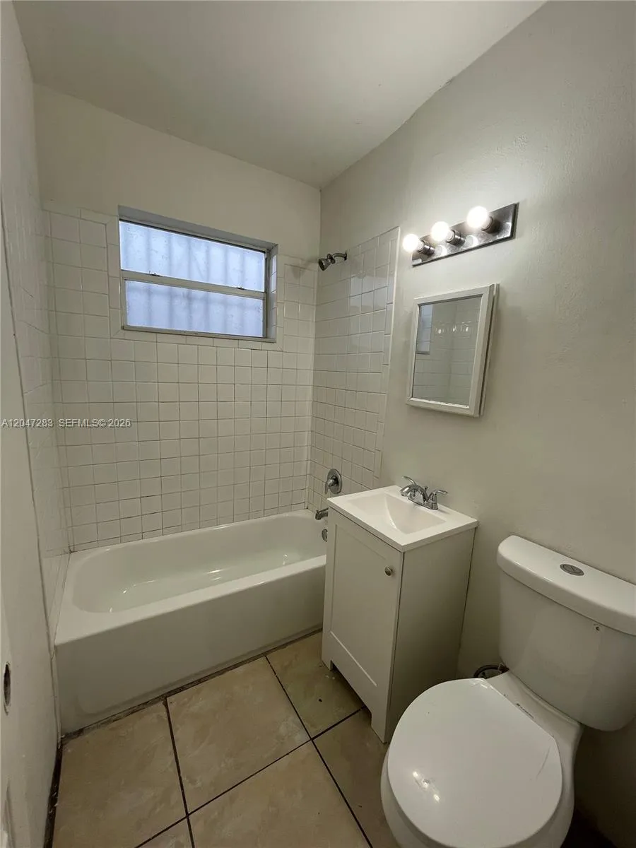 733 NW 4th Ave Miami, FL 33136