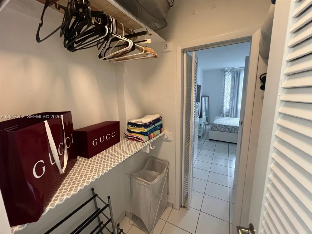 100 Lincoln Rd #1126 Miami Beach, FL 33139
